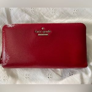 Kate spade zip-around continental wallet. Patent leather.